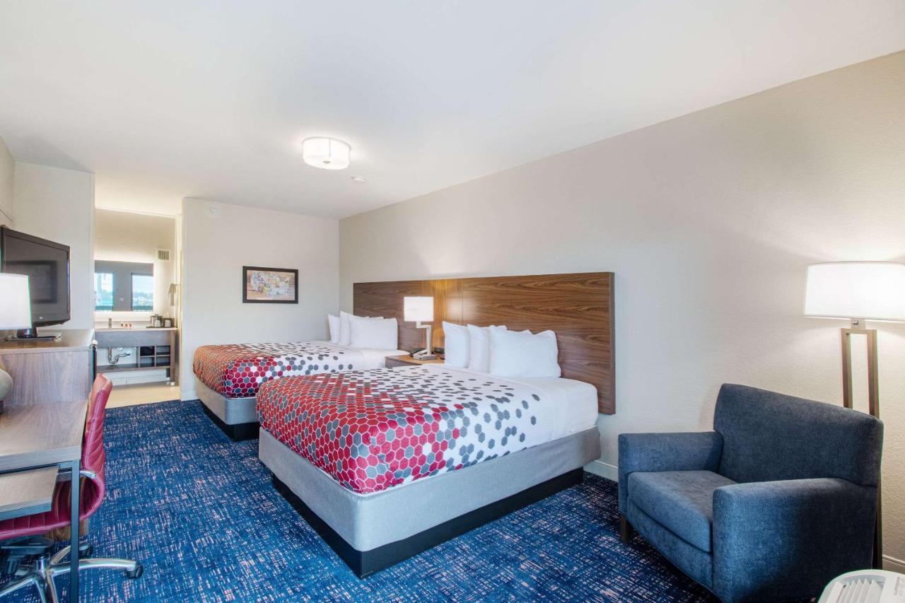 Econo Lodge Inn & Suites Foley-North Gulf Shores מראה חיצוני תמונה