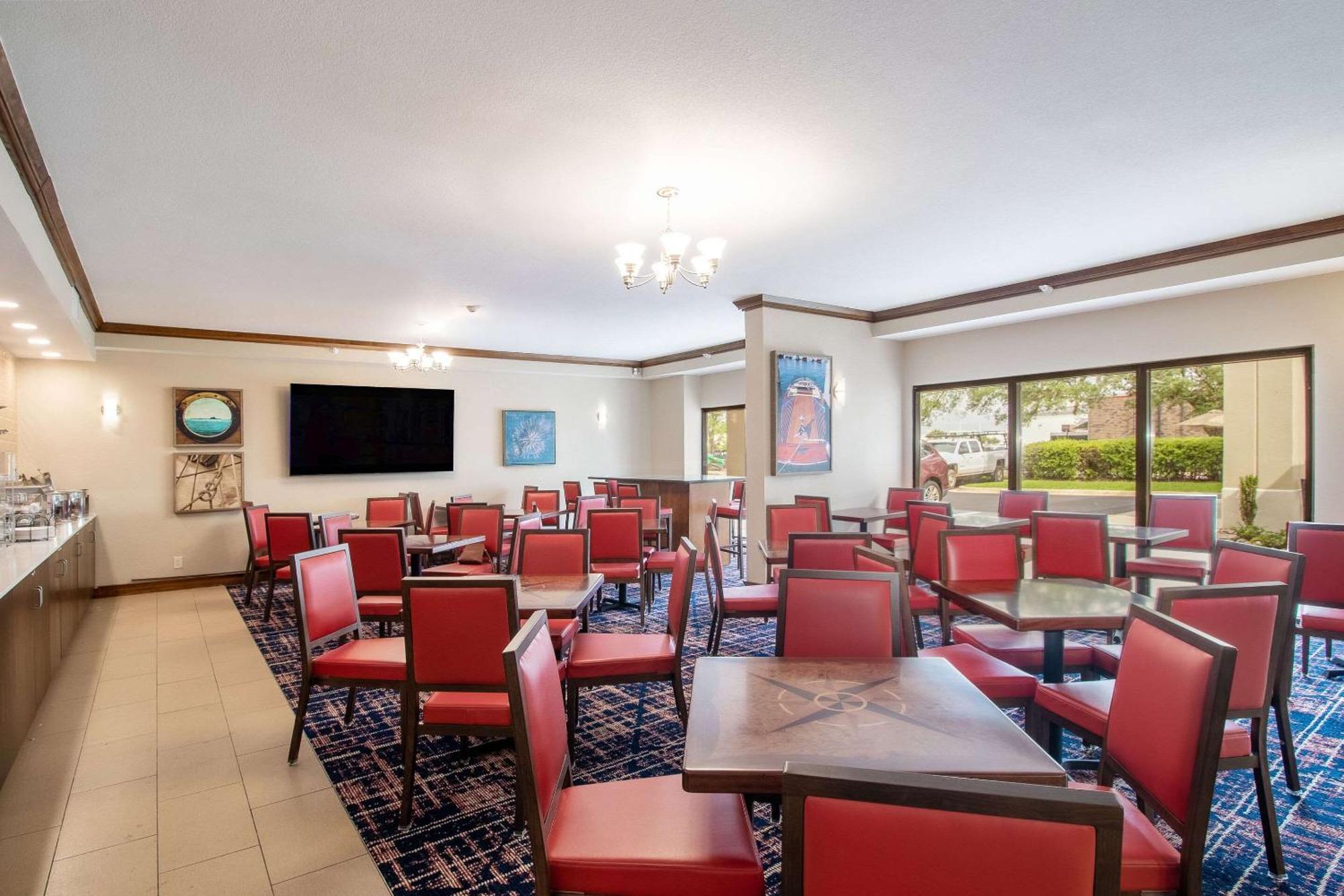 Econo Lodge Inn & Suites Foley-North Gulf Shores מראה חיצוני תמונה